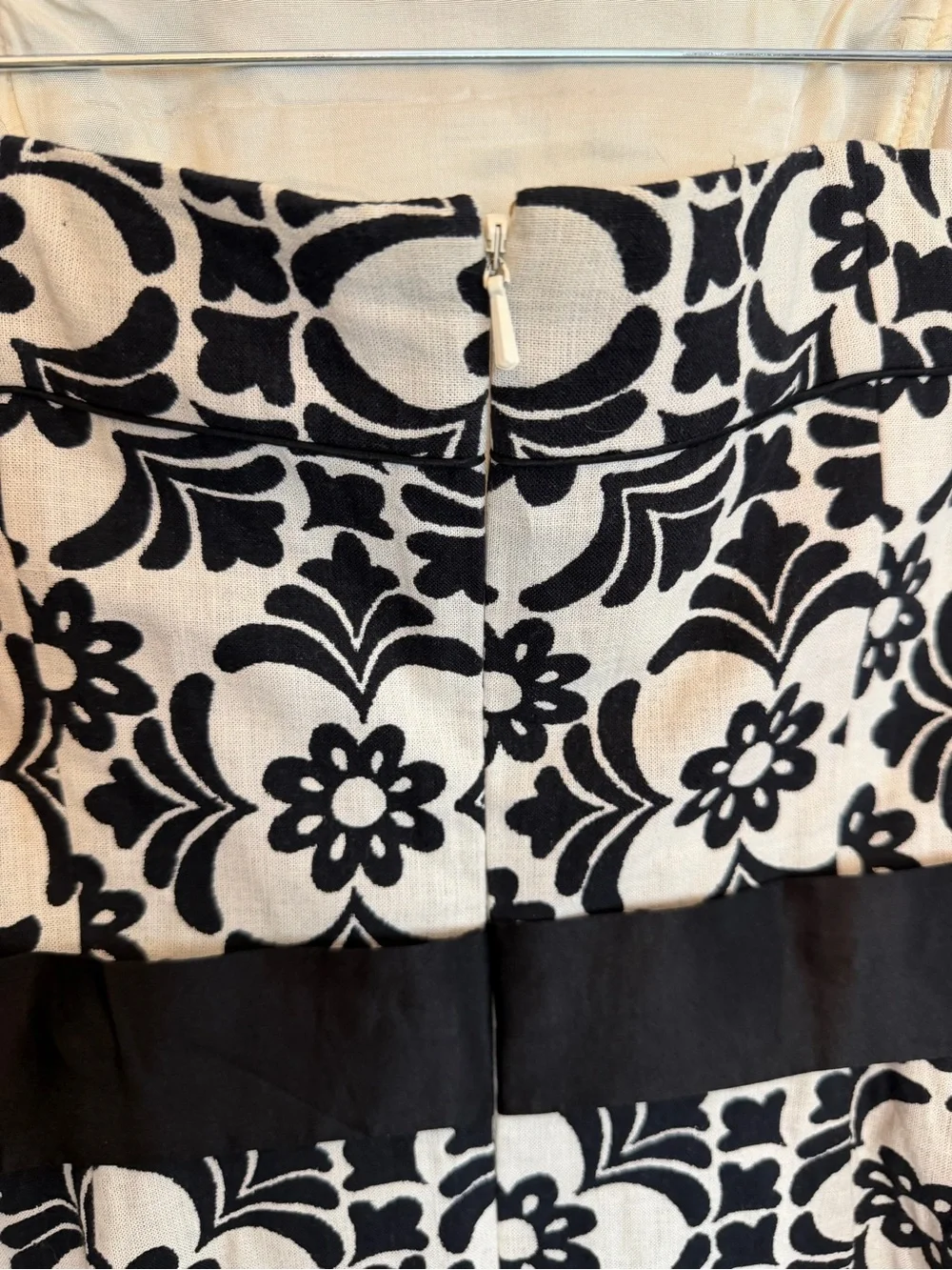 Lilly Pulitzer Black White Floral Jacquard A-Line Strapless Dress Lined Knee 10 - Picture 5 of 9